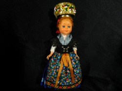 5.5'' INTERNATIONAL BLONDE CUTE DOLL, BEADED HEADDRESS, APRON